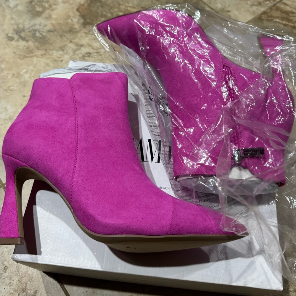 Hot pink Ankle boots Size 9